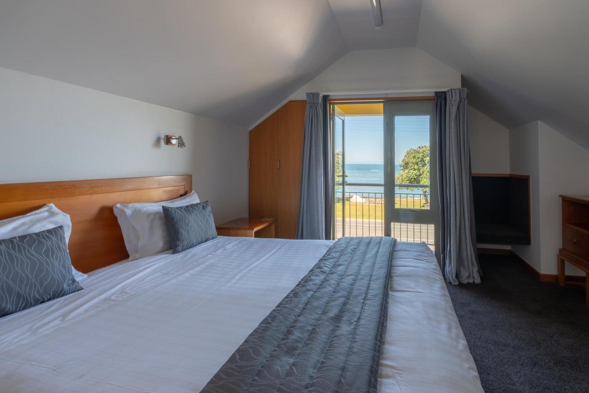 The Anchor Inn Beachfront Motel Kaikoura Ngoại thất bức ảnh