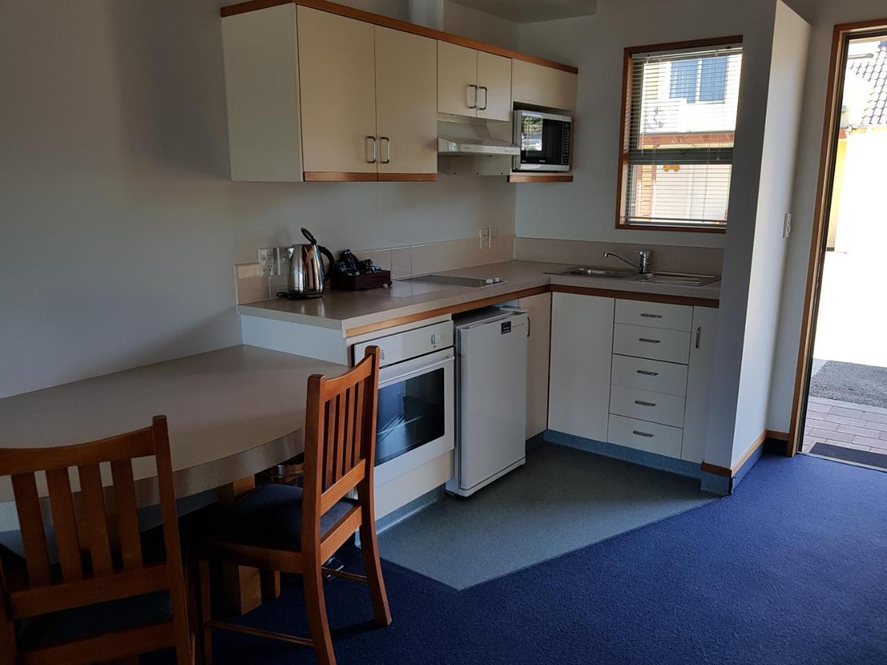 The Anchor Inn Beachfront Motel Kaikoura Ngoại thất bức ảnh